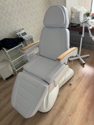 Fotel zabiegowy elektryczny biały