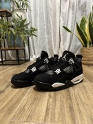 Jordan 4 white thunder