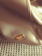 Torebka srednia popiel skora ucho Venezia worek 