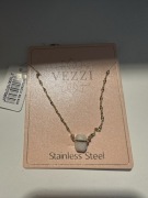 vezzi naszyjnik z kamieniem