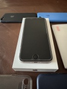 Iphone SE 2023, 128 GB, biały, super stan!! Dużo akcesoriów!!
