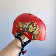 Kask Iron Man Marvel orzeszek rowerowy na hulajnogę 54-58 cm sportowy