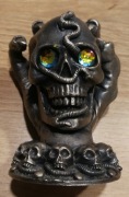 Figurka kolekcjonerska The Keeper Of The Skulls by Roger Gibbon - 3099