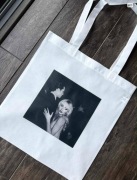Torebka torba tote bag materiał non woven Sabrina carpenter