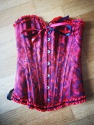 Gorset czerwony wiązany