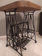 Stolik z maszyny do szycia