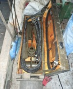 WOJSKOWY ZESTAW DO WIERCENIA STUDNI