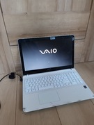 Laptop Sony SVF152A29M Intel Pentium 2117U 1.80 GHz 4 GB ram