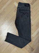 Jeans damskie Levi's 711 skinny rozmiar 27 S