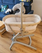 Chicco Baby Hug Pro 5w1 z dodatkowym materacykiem