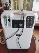 Koncentrator Tlenu GCE M50 | 5L/min | Mało używany | Komplet