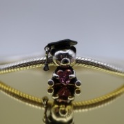 Charms miś absolwent s925 z sercem – srebro 925