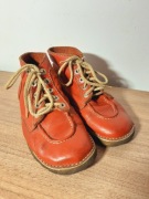 Stare skórzane czerwone buty Kickers