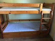 ŁÓŻKO PIĘTROWE drewniane ze skrzynią na pościel