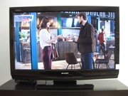 Telewizor SHARP z pilotem / 32 cale 