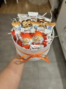 Box z czekoladkami kinder. 