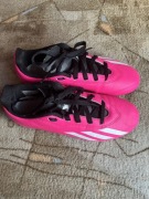 Dziecięce korki piłkarskie z kolcami , używane, rozmir 35,adidas