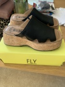 klapki fly london 39