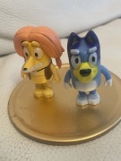 Figurki z popularnej bajki "Bluey", Indy i Blue
