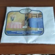 OBRUS OKRĄGŁY-BIAŁY -PLAMOODPORNY