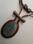 Egzotyczny naszyjnik medalion drewno masa perłowa!