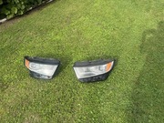 2 lampy Ford edge USA