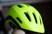 Kask rowerowy B'TWIN 500 neonowy żółty MTB miejski kask na rower VIOOCLIP