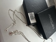 Wisiorek kluczyk serce Marc Cain