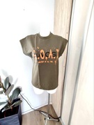 T-shirt damski O’La Voga khaki z nadrukiem i logo, rozmiar uniwersalny M/L