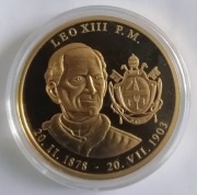 Medal Leon XIII  pozłacany w kapsule