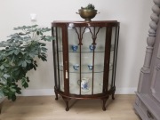 Śliczna  serwantka  antyk   910/2026