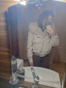 Bomberka beżowa z futerkiem