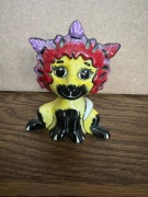 Lorna Bailey kot “Ringlets’ Tiny Cat”