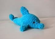 Szydełkowy niebieski delfin amigurumi, doskonały prezent