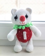 Truskawkowy miś, handmade, amigurumi