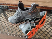 BLADE buty do biegania, wkładka 29 cm (44)