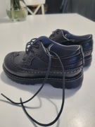 Buty chłopięce skórzane 23