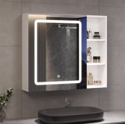 Biała szafka łazienkowa z lustrem 70x60cm z LED