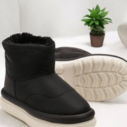 Wodoodporne śniegowce czarne z futrzanym wnętrzem 