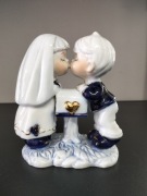 Porcelanowa figurka zakochana para 