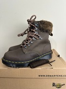 Damskie buty ocieplane Dr. Martens 1460 Serena Collar 26951481