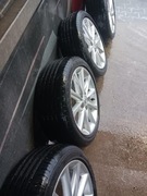 Felgi z oponami letnimi 205/55/17 Toyota Prius +