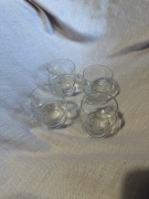 3 lub 4 szklanki do whisky lub kompotu