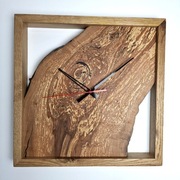 Zegar ścienny z litego drewna - handmade.
