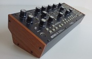Syntezator Moog Mother-32