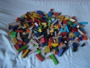 Klocki drewniane - różne ksztalty i wielkosci ok. 274 szt / 5 kg