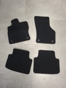 Oryginalne dywaniki VW Passat B8 dywanowe / welurowe