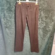 Eleganckie spodnie z klamrami