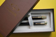 Zestaw Prezentowy Parker Pióro wieczne + Długopis IM Czarny GT