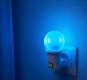 Lampka nocna niebieska.